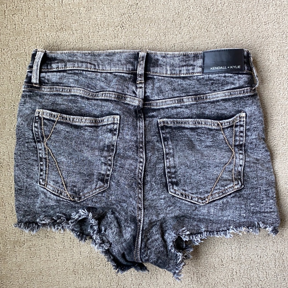 High Waisted Shorts! - Picture 2 of 3